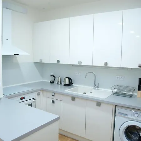 Malovanka Apartment